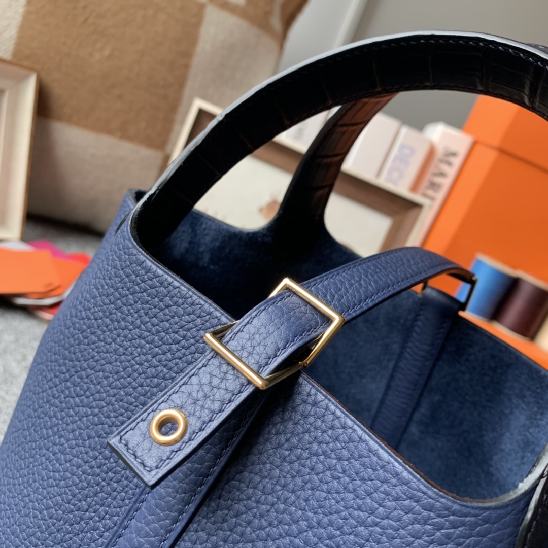 에르메스 피코탄18 블루드프루쎄 금장 끌레망스 악어가죽 핸들